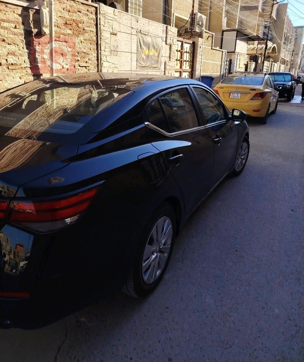 نیسان سێنترا